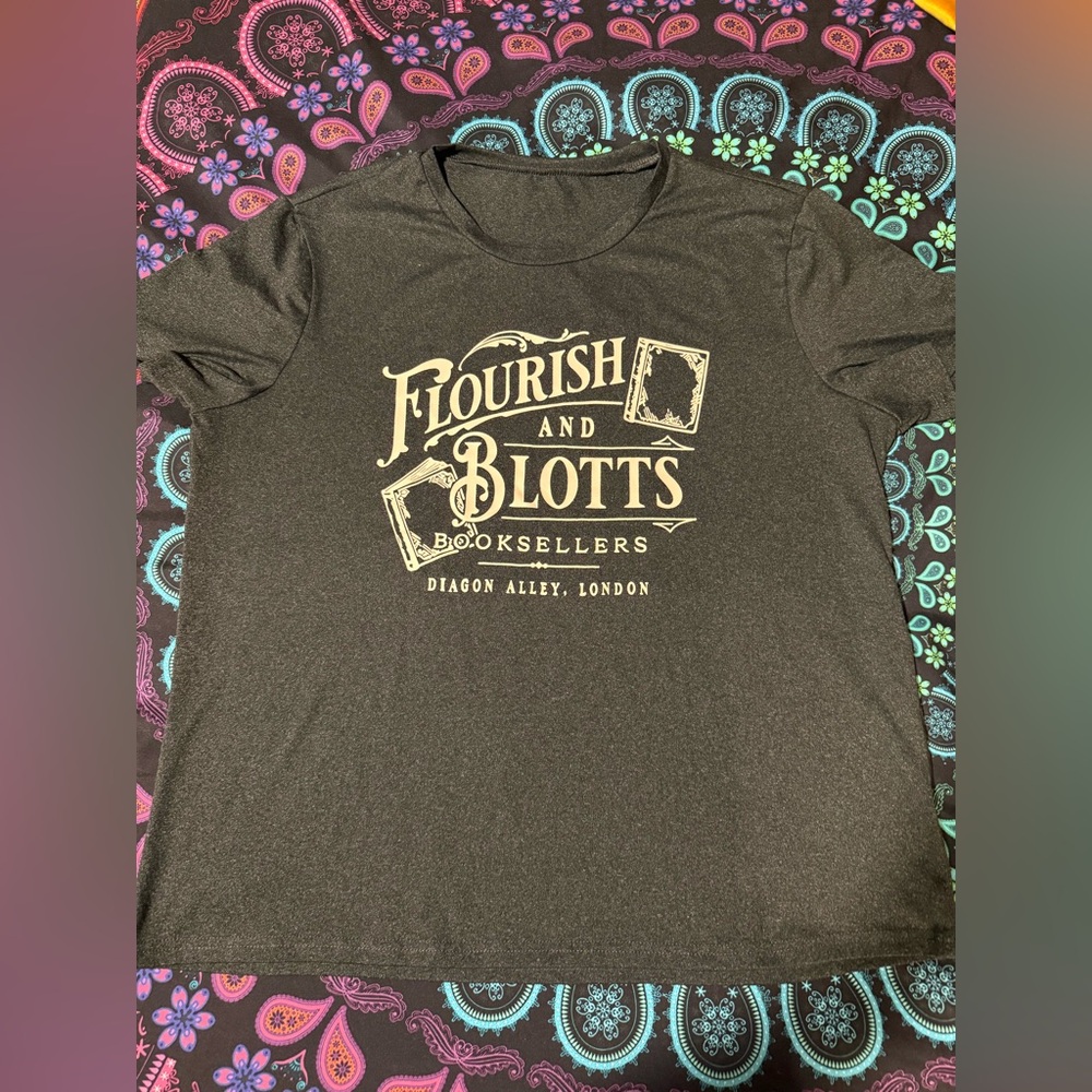 Flourish and Blotts Black Short Sleeve Tee